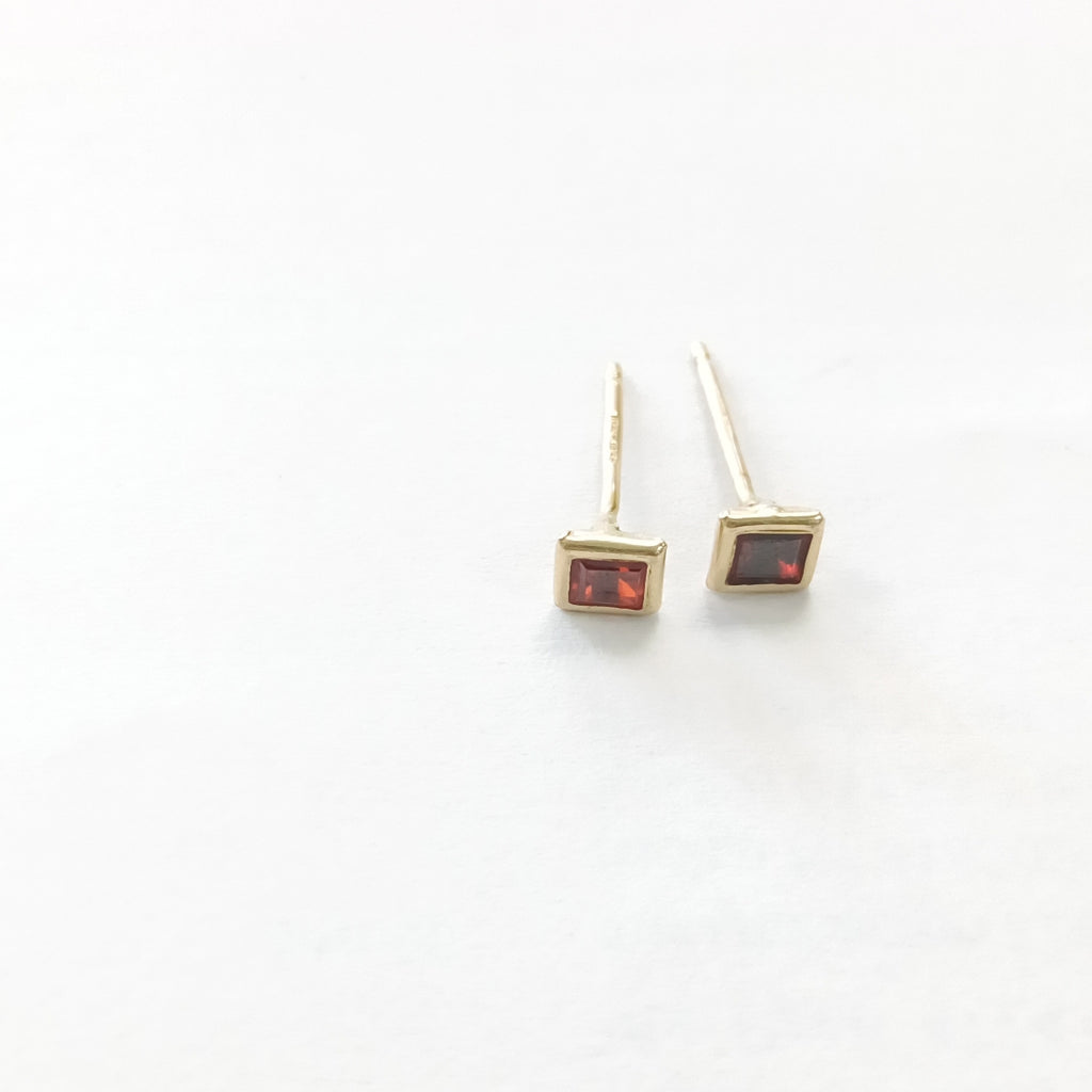 BROQUELES PAR ORO 14 K 0,70 GRMS (SEMINUEVO)
