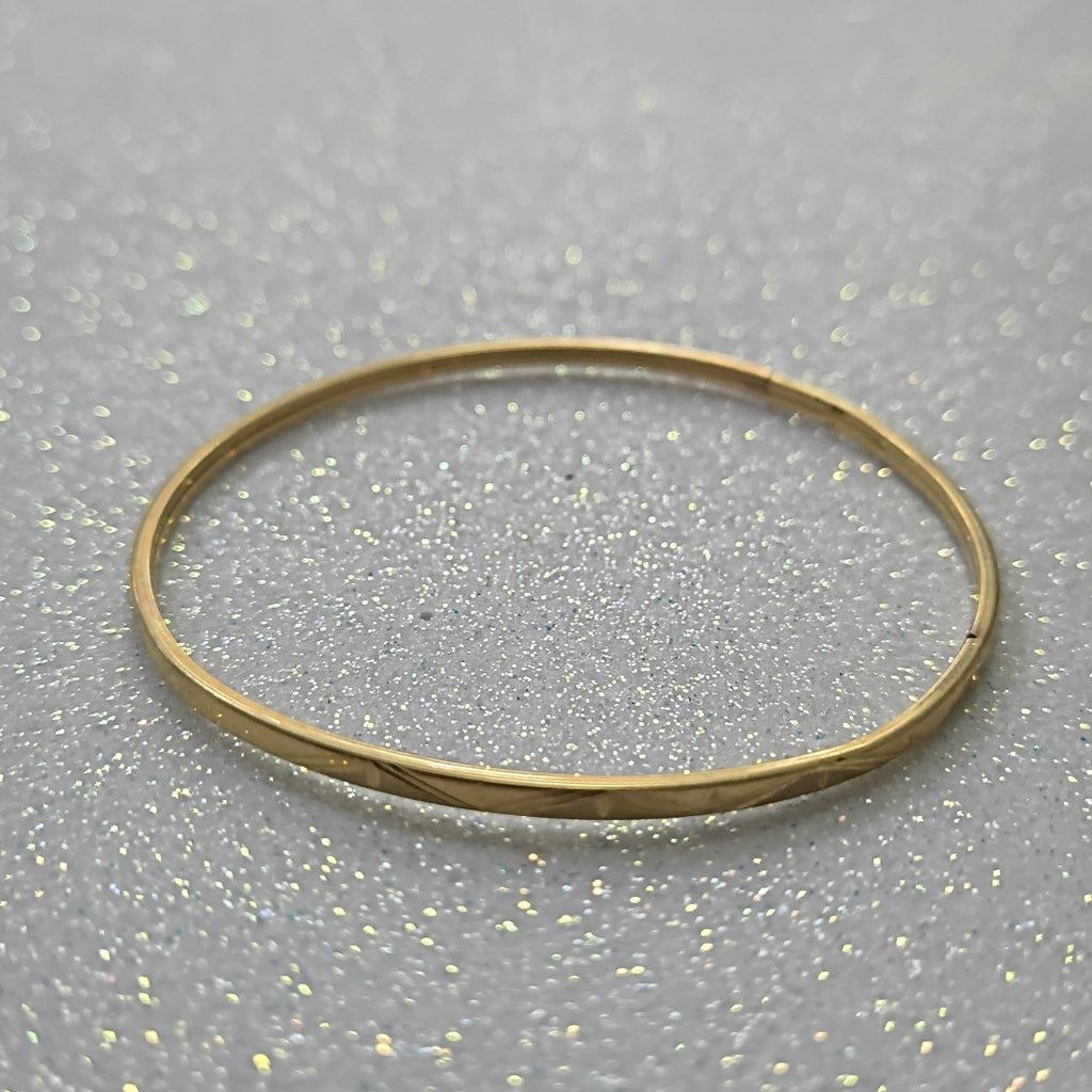 PULSERA RIGIDA ORO 10 K 3.4 GRMS (SEMINUEVO)