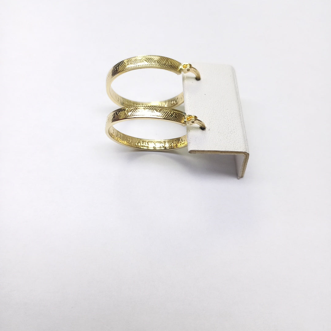 ARETES ARRACADAS TROQUELADA 14K 2.7 GR (NUEVO)