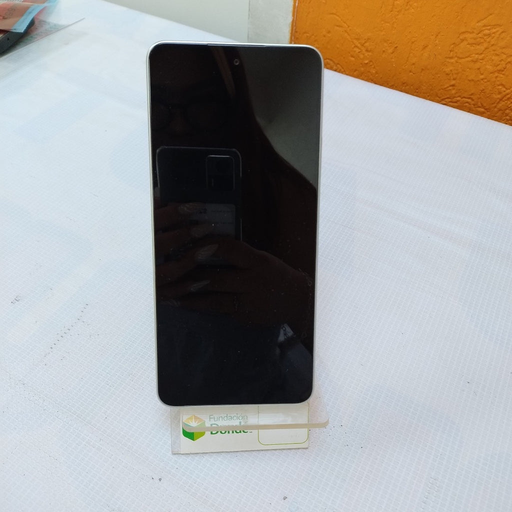 CELULAR OPPO A5 PRO CPH2711 (2025) 256 GB 8 GB RAM (SEMINUEVO)