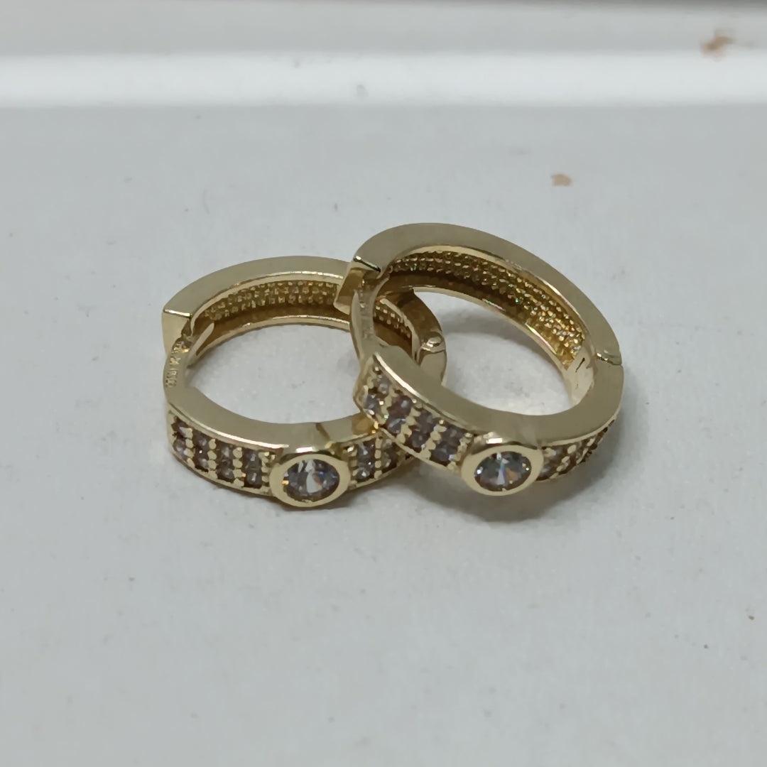 ARETES ARRACADAS C CIRCONIAS 10K 2.6 GR (NUEVO)