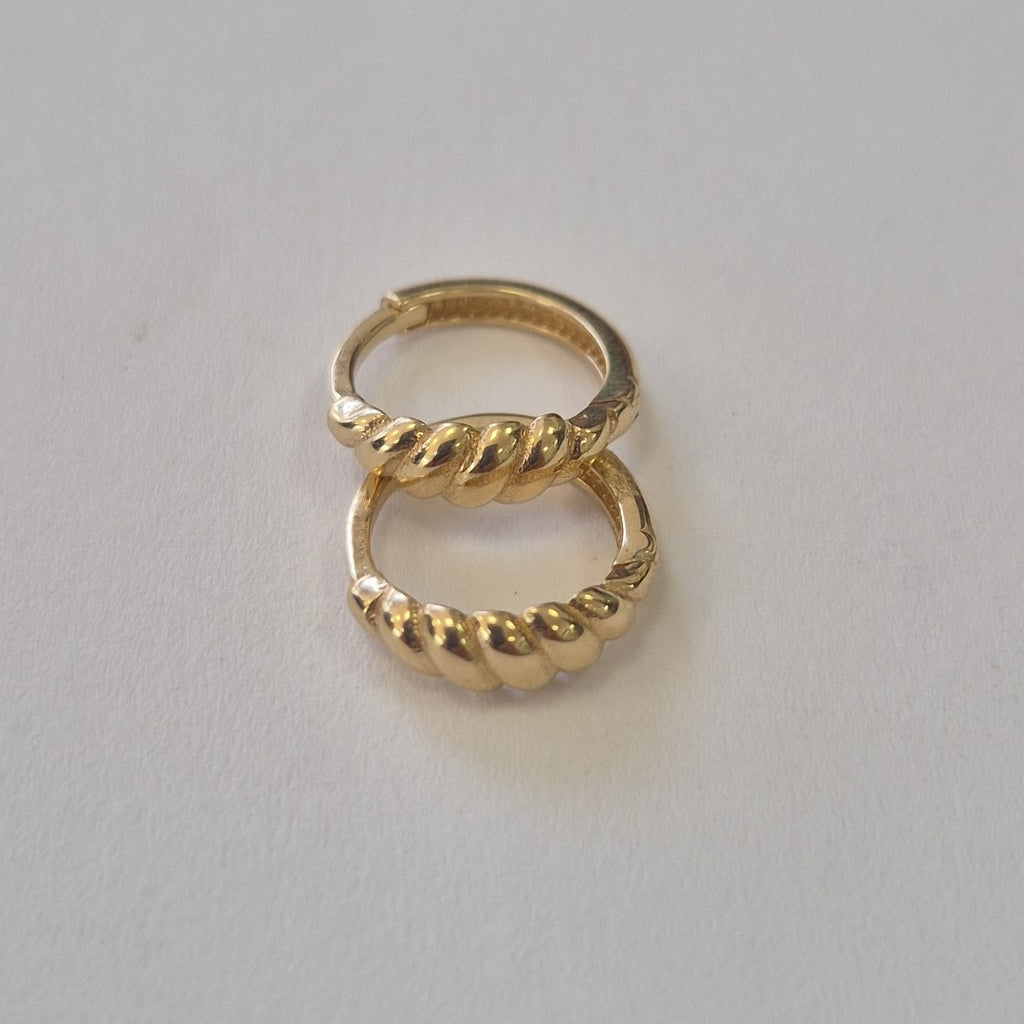 HUGGIES ORO 14K 1.2 (NUEVO)