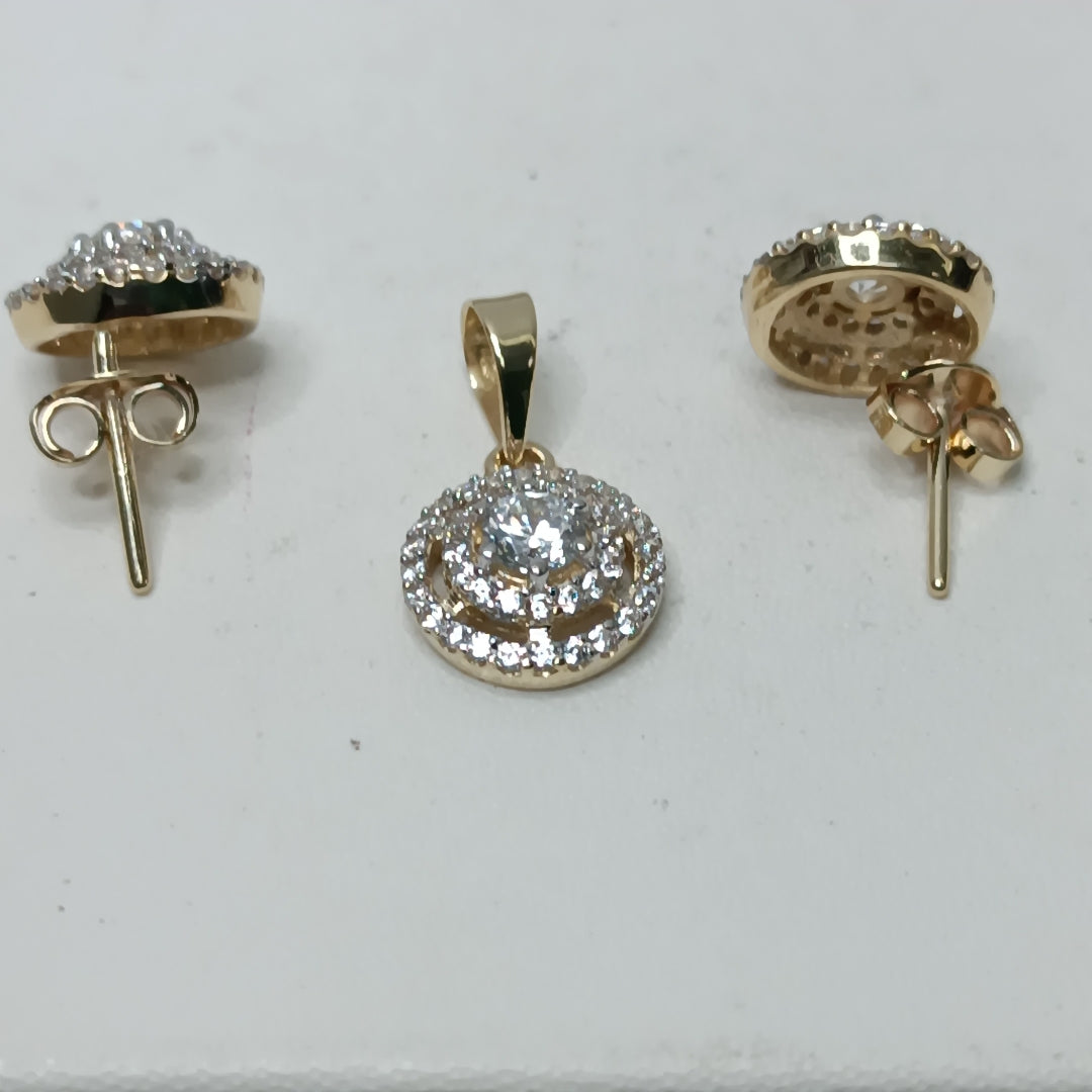 BROQUELES MEDIO ADEREZO BROQUELES Y DIJE C CIRCONIAS 14K 4.2 GR (NUEVO)