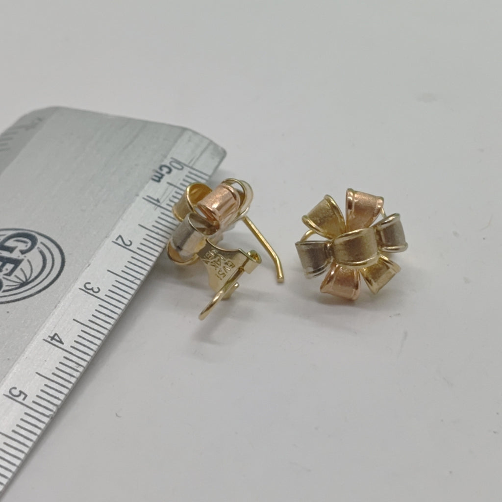ARETES PAR ORO COMBINADO 14 K 3.5 GRMS (SEMINUEVO)