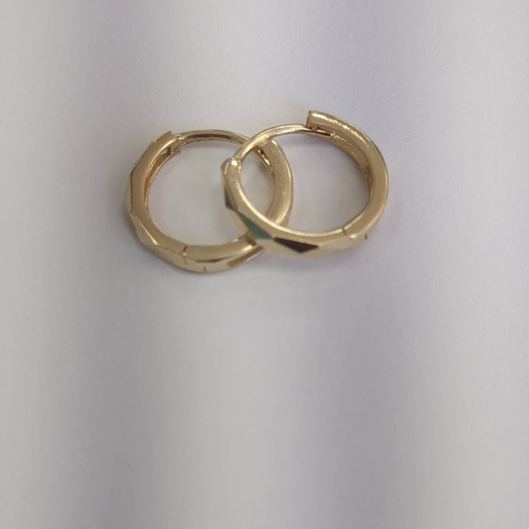 HUGGIES ORO 14K 1.3 (NUEVO)