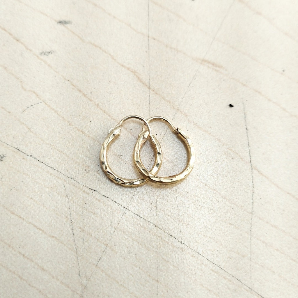 ARRACADAS PAR ORO 14 K 0.9 GRMS (SEMINUEVO)