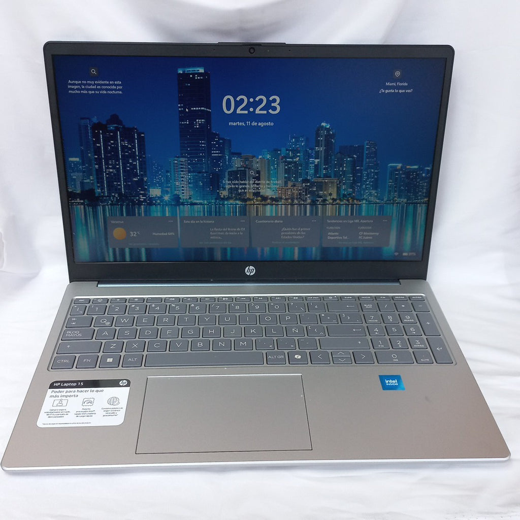 LAPTOP HP 15-FD0211LA (2025) 512 GB SSD 8 GB RAM (SEMINUEVO)