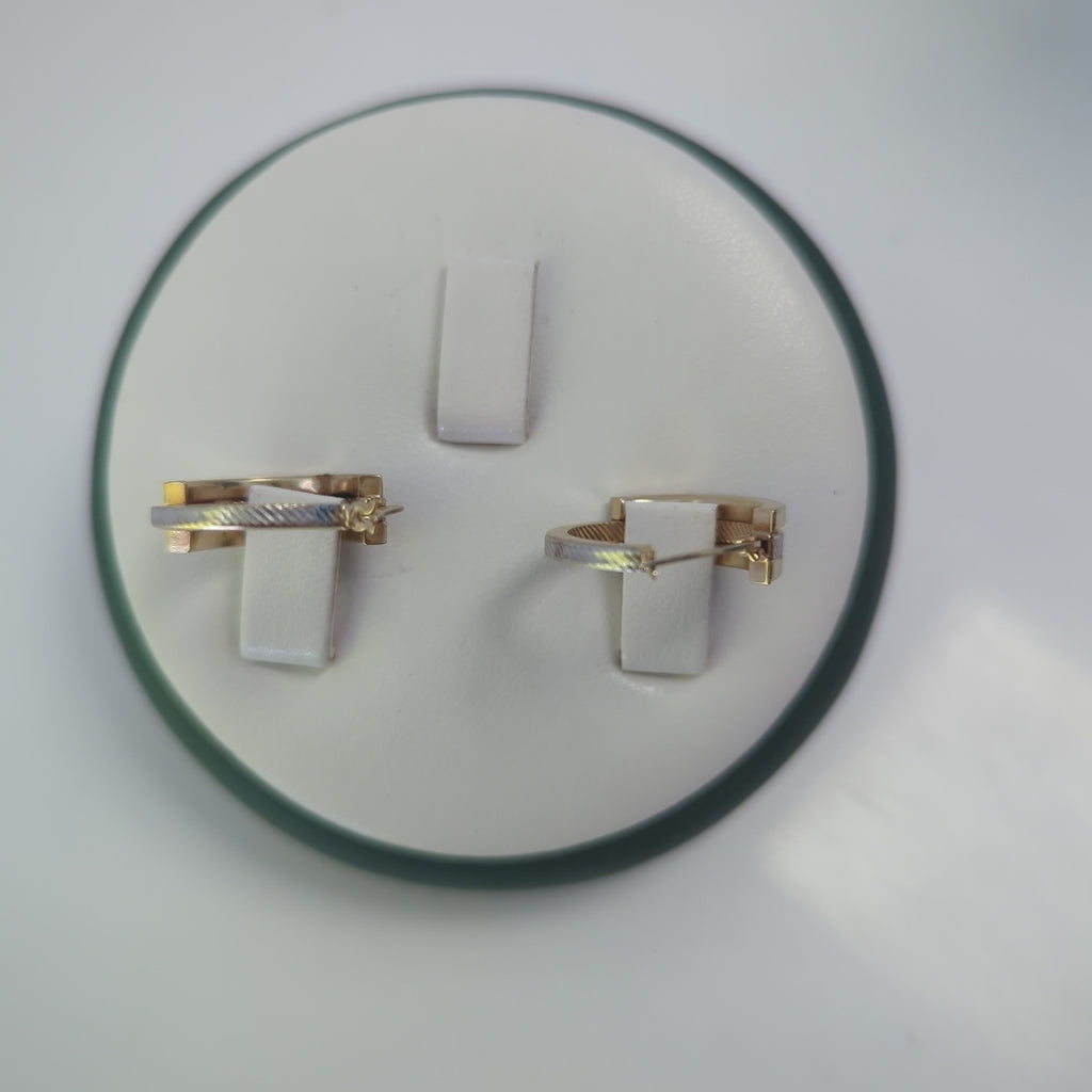 ARRACADAS PAR ORO 10 K 4.6 GRMS (SEMINUEVO)