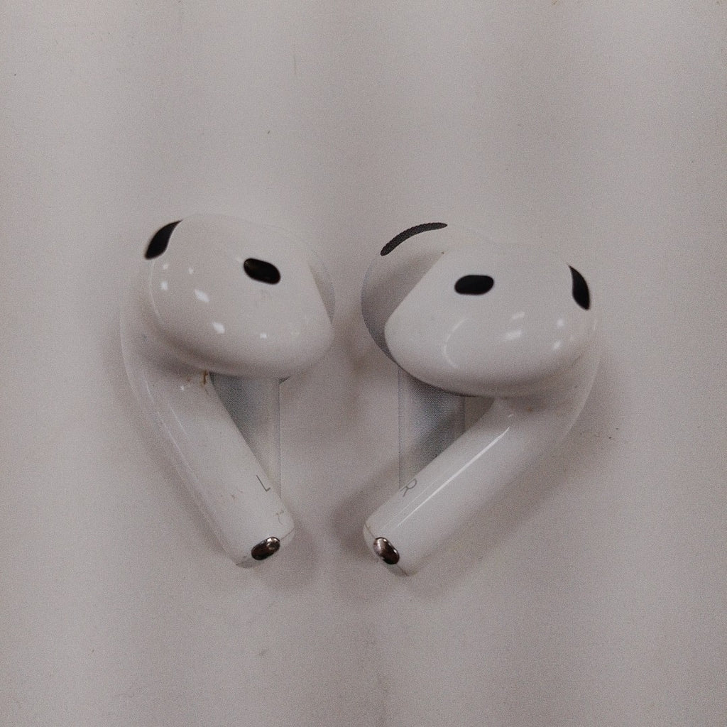 AUDIFONOS APPLE AIRPODS 4 A3050/A3053 INALAMBRICO IN EAR (SEMINUEVO)