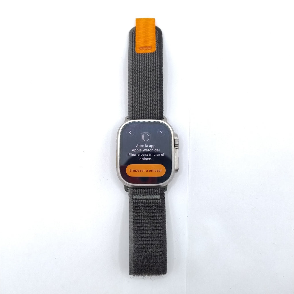 SMARTWATCH APPLE ULTRA TITANIO A2622 49 MM GPS + CELULAR (SEMINUEVO)