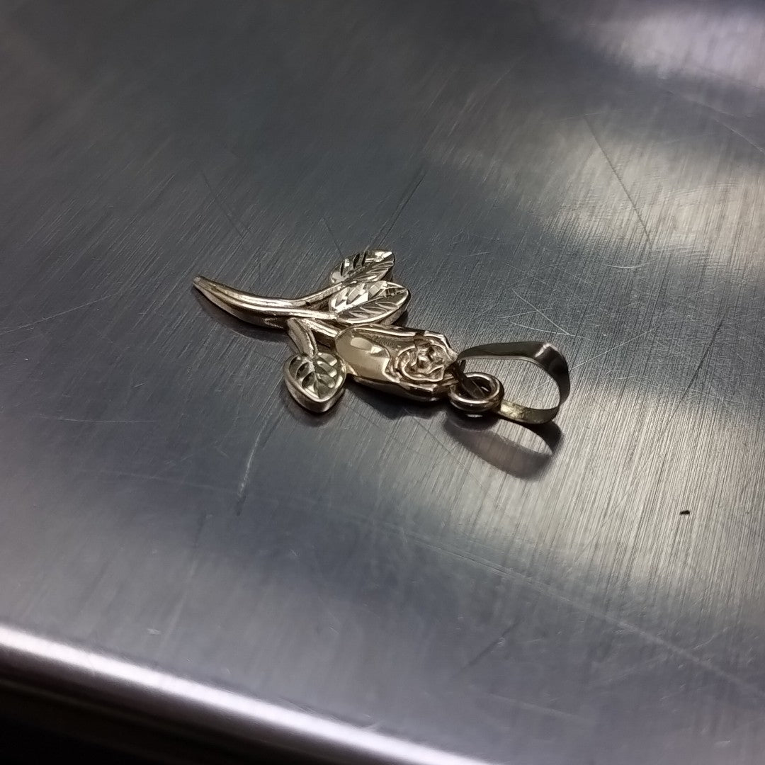 DIJE ROSA 10K 1.3 GR (NUEVO)