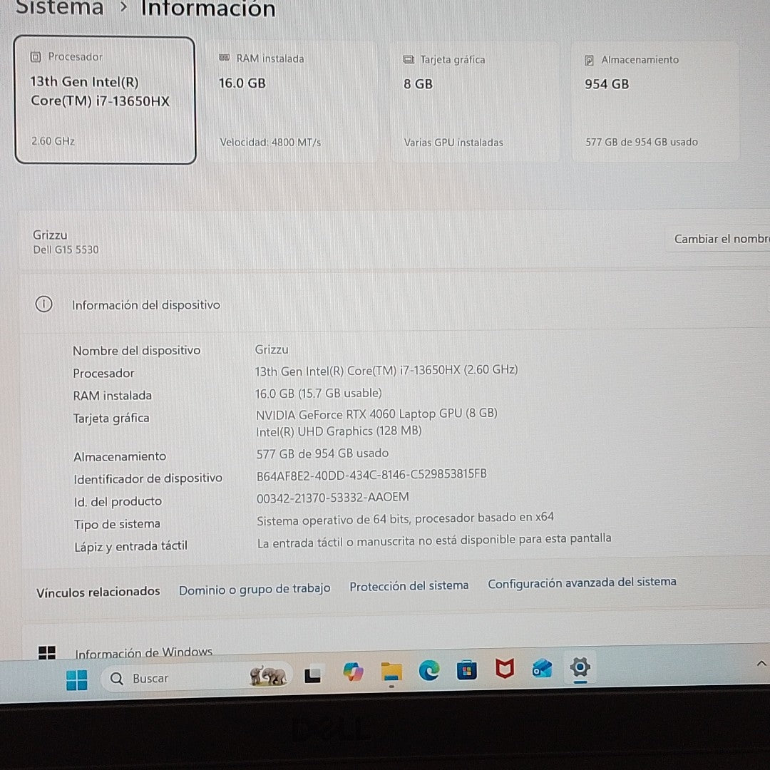 LAPTOP DELL G15 5530 (2025) 1 TB SSD 16 GB RAM (SEMINUEVO)