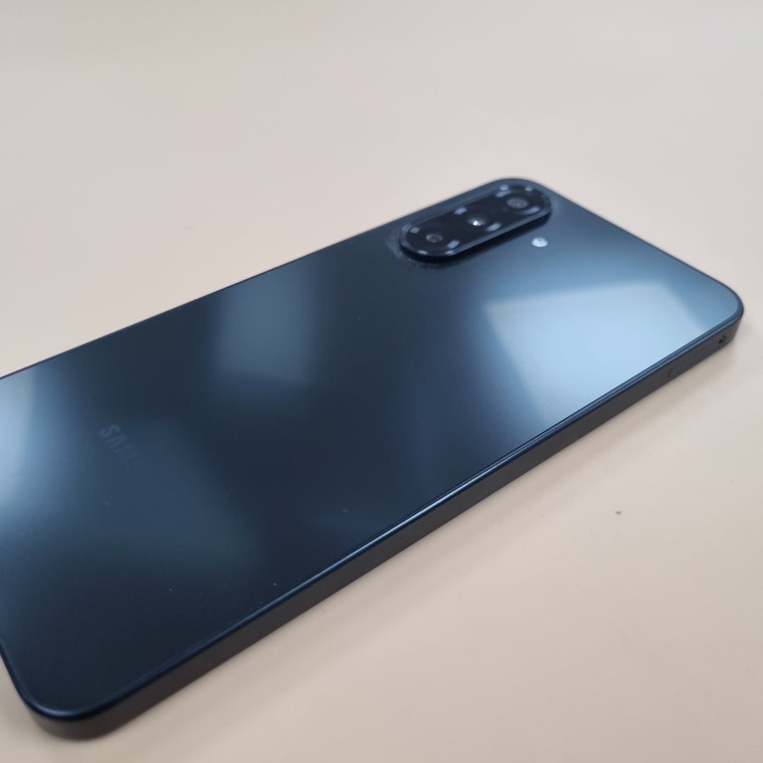 CELULAR SAMSUNG GALAXY A17 SM-A175F (2025) 128 GB 4 GB RAM (SEMINUEVO)
