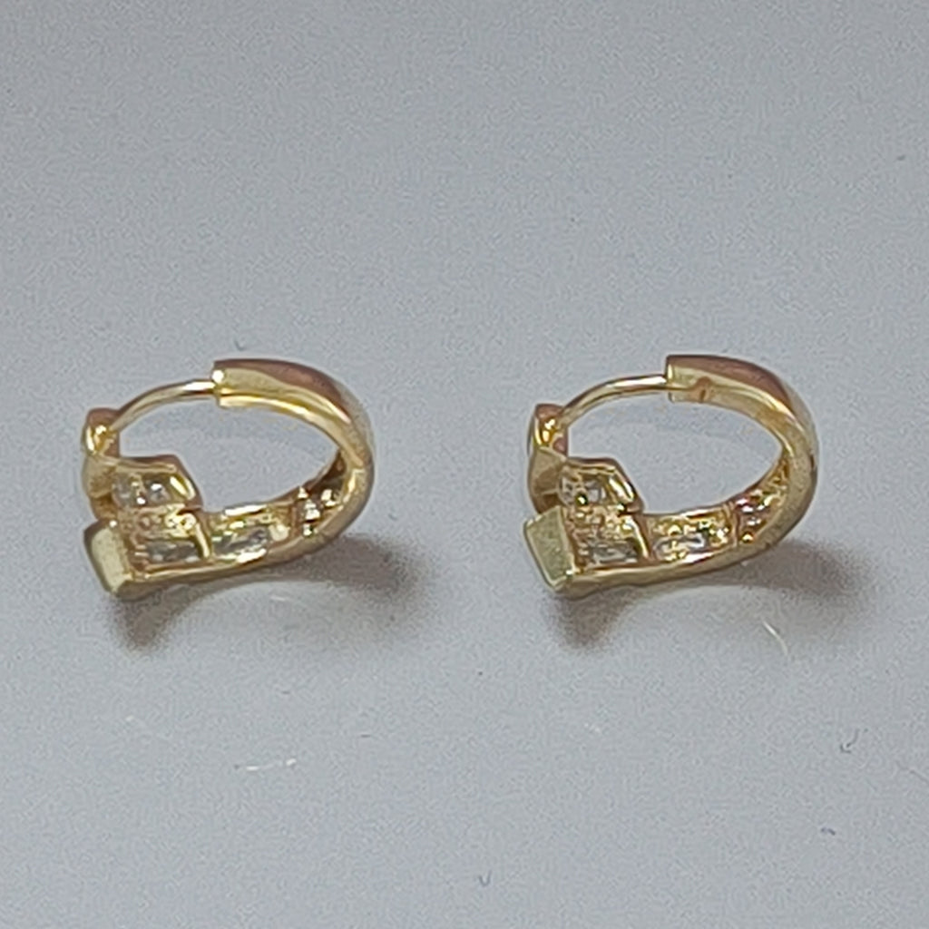 ARRACADAS PAR ORO 10 K 4.1 GRMS (SEMINUEVO)