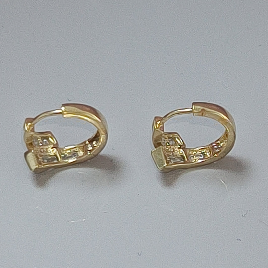 ARRACADAS PAR ORO 10 K 4.1 GRMS (SEMINUEVO)