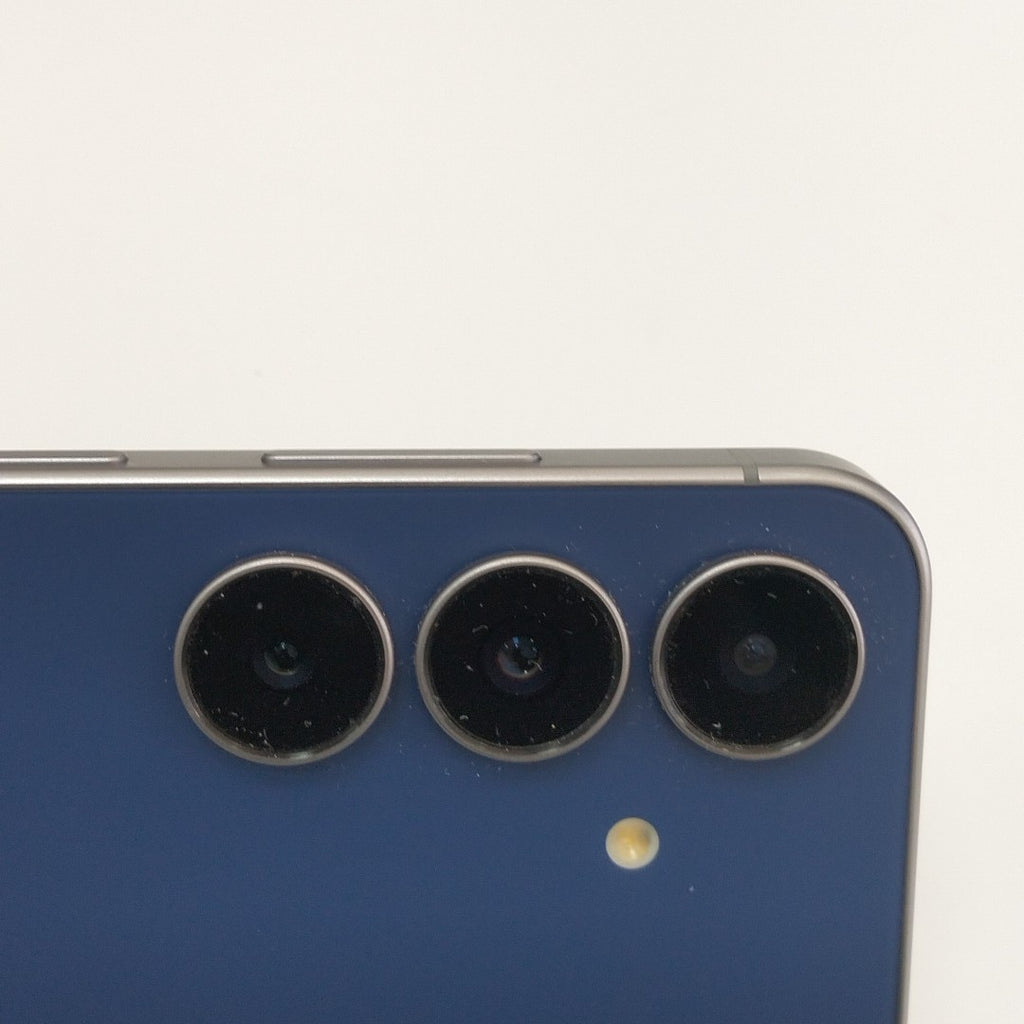 CELULAR SAMSUNG GALAXY S25 FE SM-S731B (2025) 128 GB 8 GB RAM (SEMINUEVO)