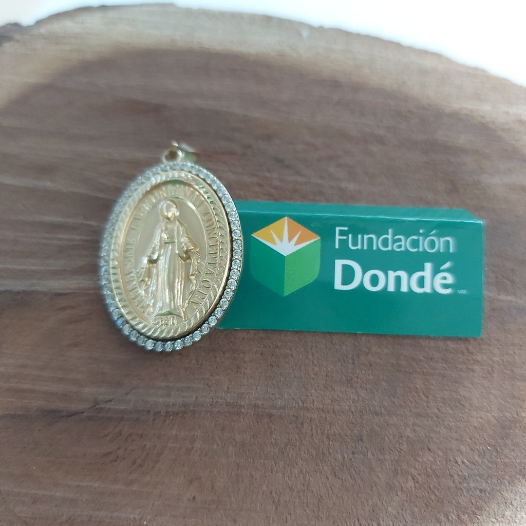 MEDALLA RELIGIOSA ORO 10 K 3.4 GRMS (SEMINUEVO)