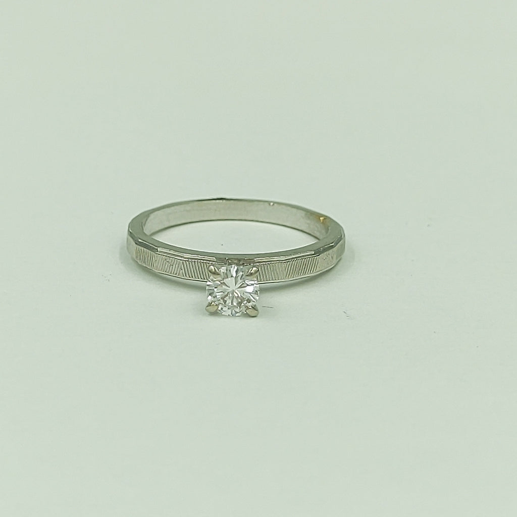 ANILLITO ORO,ORO BLANCO 14 K 2,30 GRMS (SEMINUEVO)
