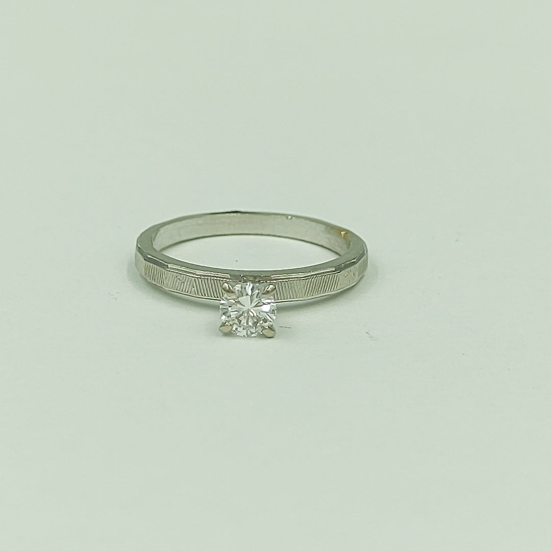 ANILLITO ORO,ORO BLANCO 14 K 2,30 GRMS (SEMINUEVO)