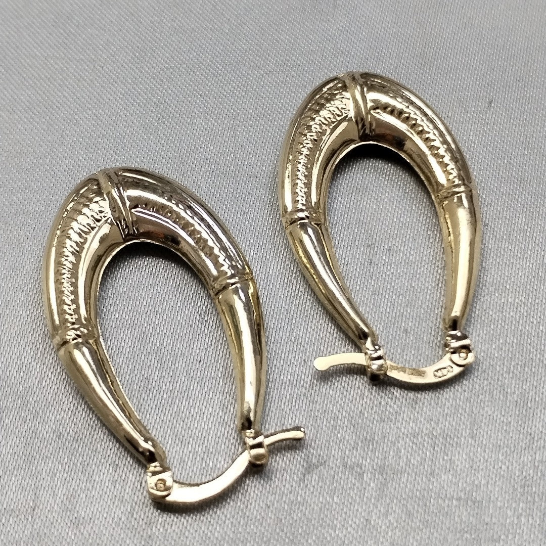 ARETES ARRACADAS ESTRIADAS 14K 2.5 GR (NUEVO)