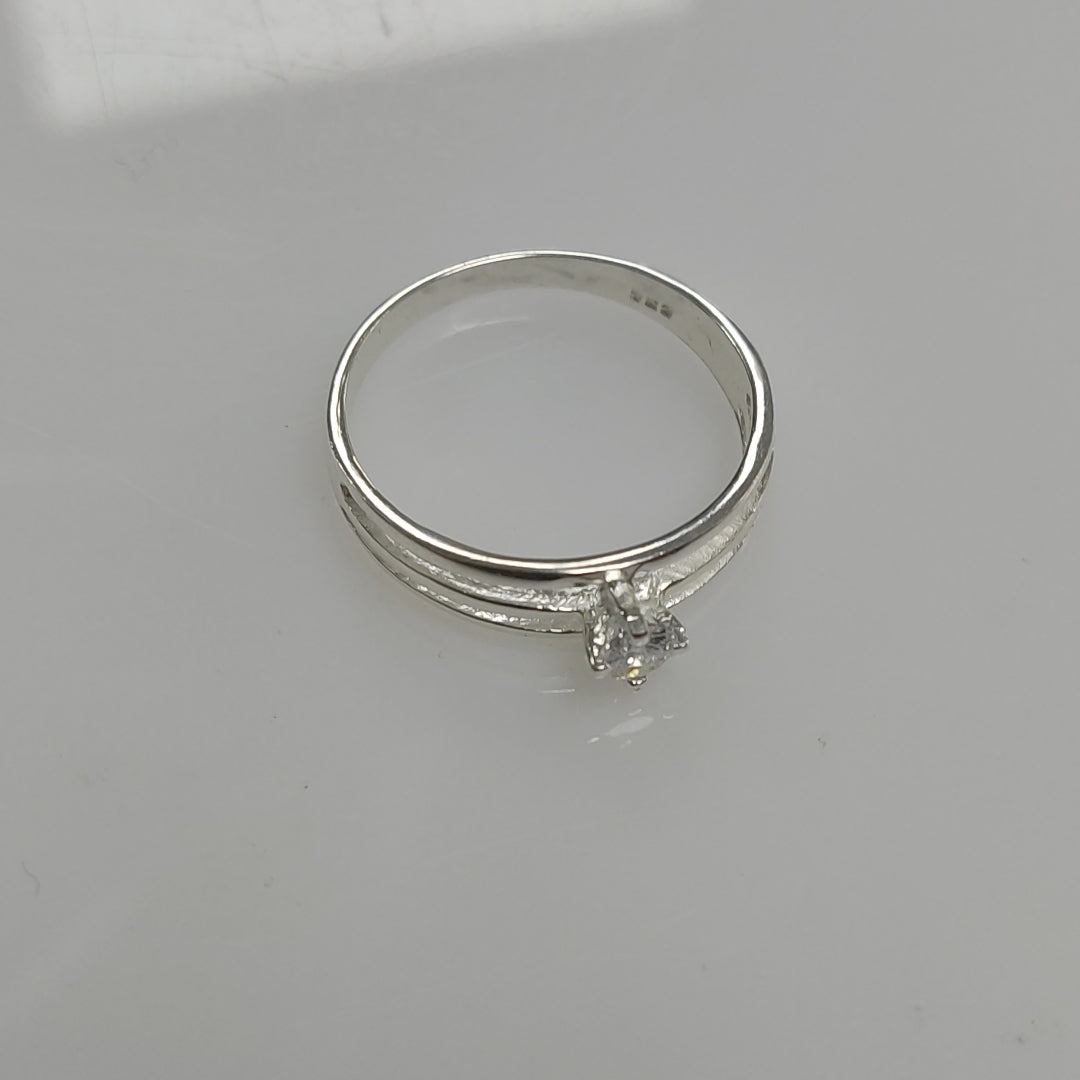 ANILLITO, DIJE PLATA 5 GRMS (SEMINUEVO)