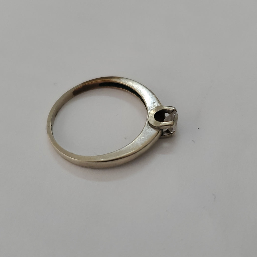 SOLITARIO ORO BLANCO 10 K 1.9 GRMS (SEMINUEVO)