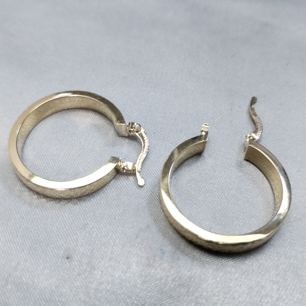 ARETES TEJIDO ARRACADAS FACETADAS 14K 2.9 GR (NUEVO)
