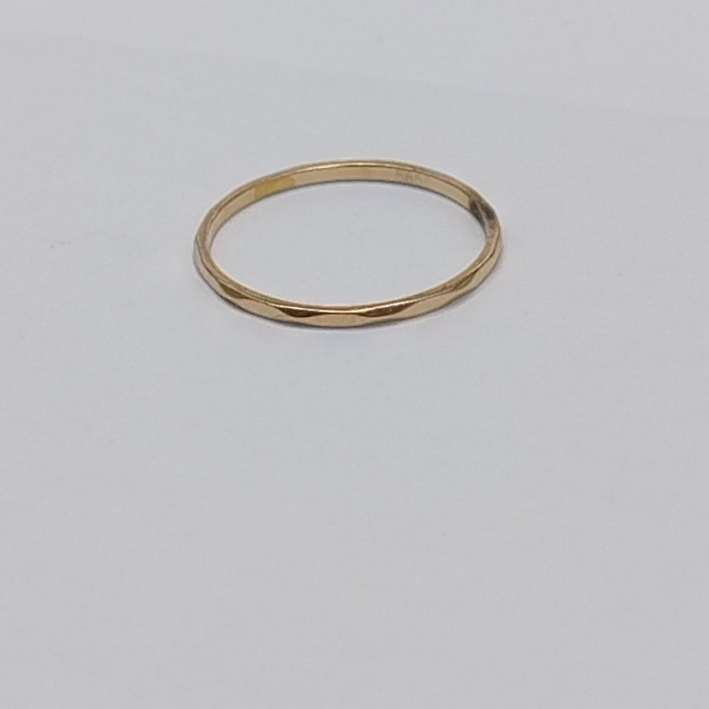 ARGOLLA ORO 10 K 0.6 GRMS (SEMINUEVO)