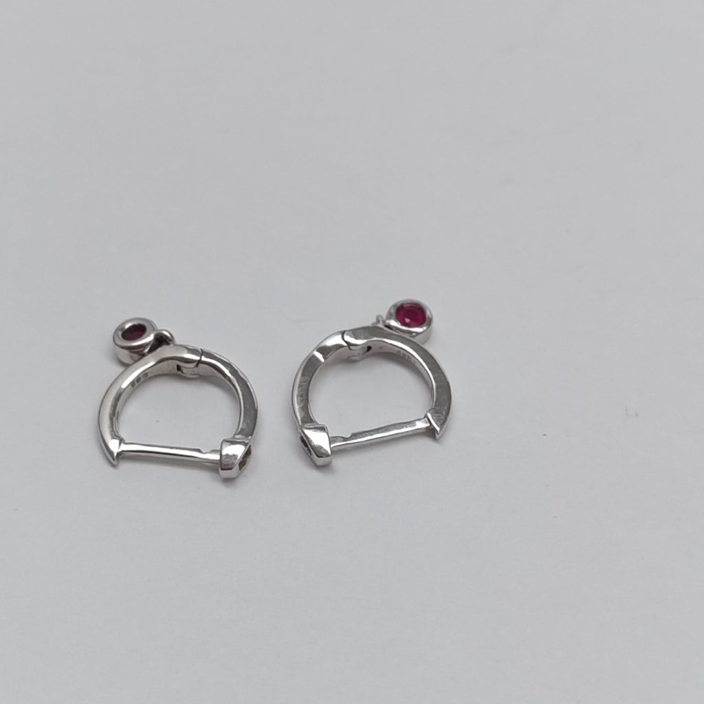 ARRACADAS PAR ORO, ORO BLANCO 14 K 1.7 GRMS (SEMINUEVO)