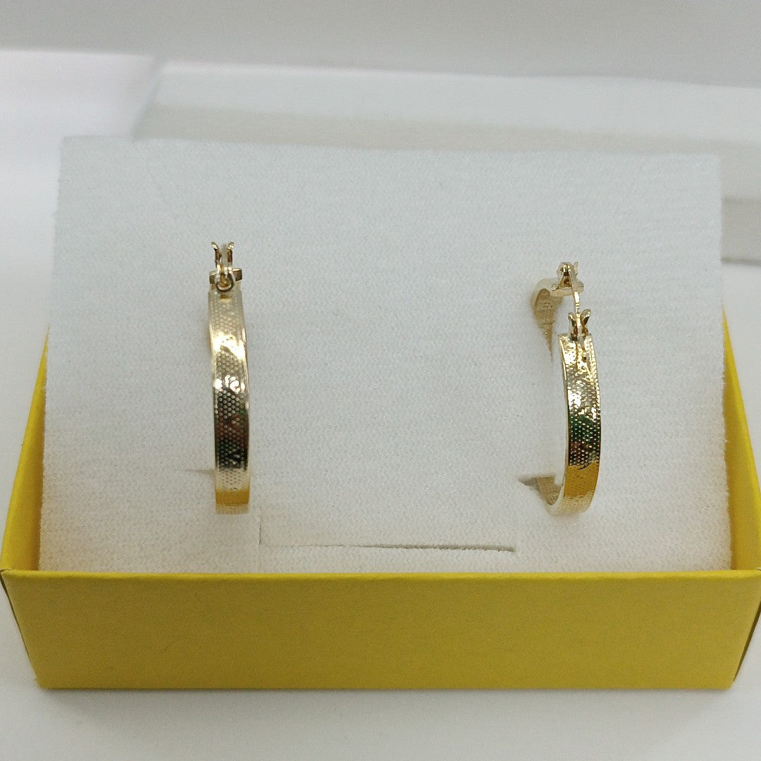 ARETES ARRACADAS TROQUELADA 14K 2.7 GR (NUEVO)