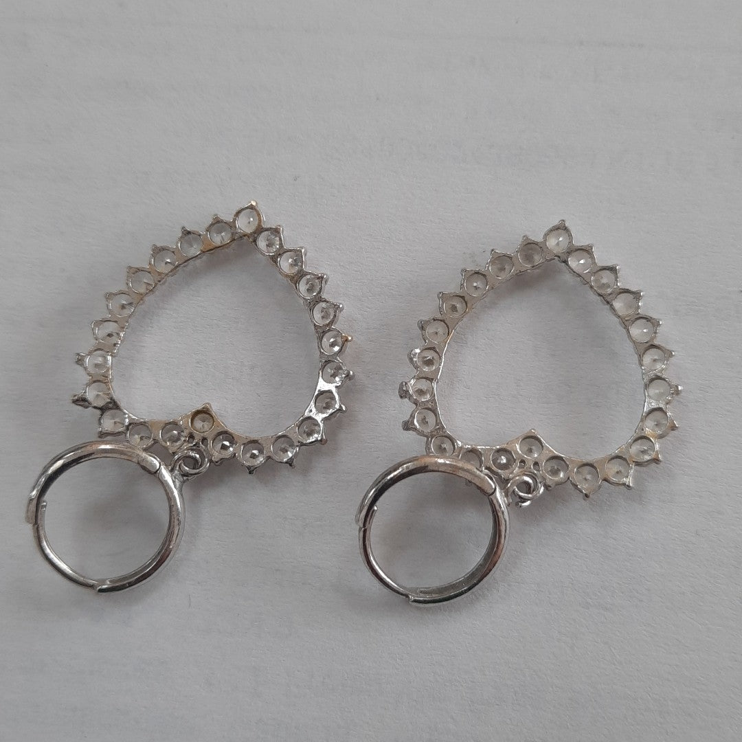 ARRACADAS PAR ORO, ORO BLANCO 14 K 3.8 GRMS (SEMINUEVO)