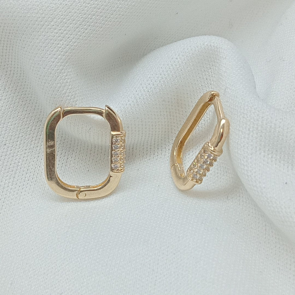 ARETES HUGGIES OVALADA C CIRCONIAS 14K 2.5 GR (NUEVO)