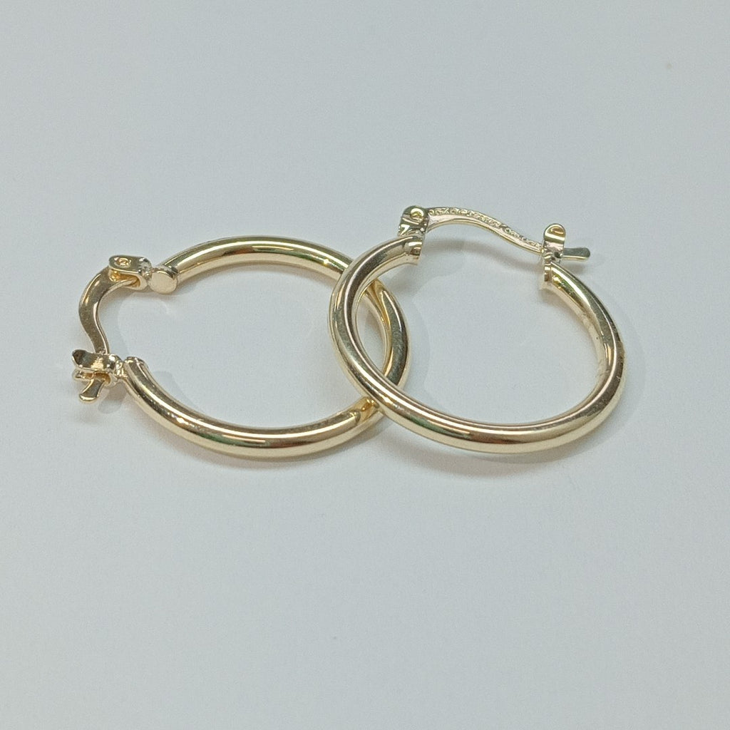 ARETES TEJIDO ARRACADAS LISAS 14K 1.2 GR (NUEVO)