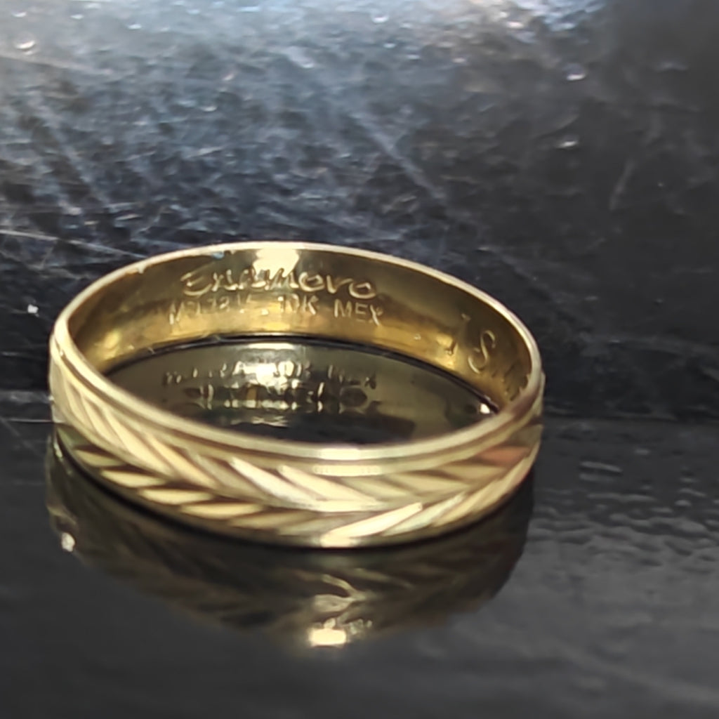 ANILLO ORO 10 K 1.1 GRMS (SEMINUEVO)