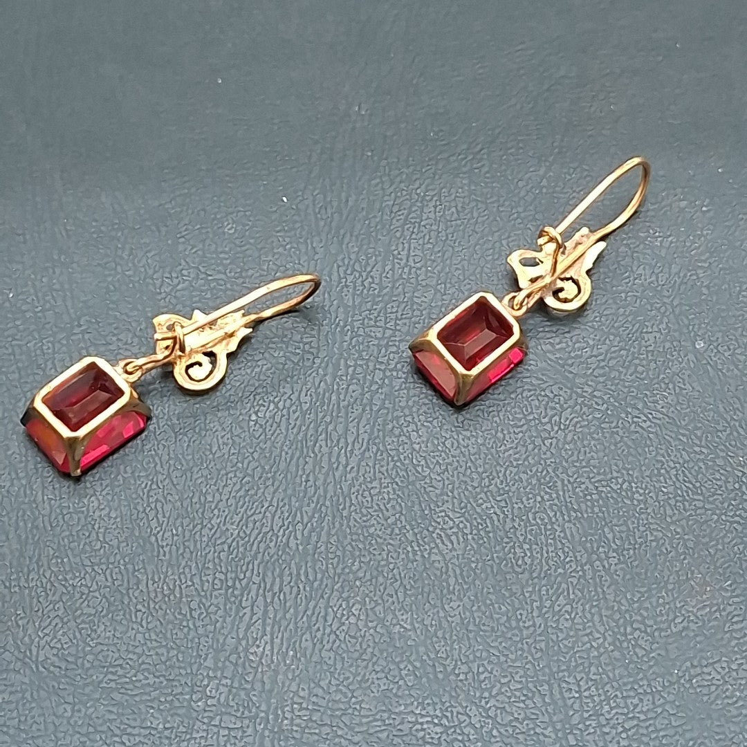 ARETES PAR ORO 10 K 4.4 GRMS (SEMINUEVO)