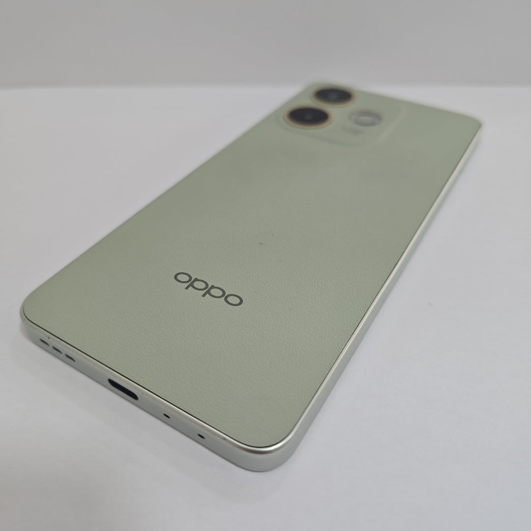 CELULAR OPPO A5 PRO CPH2711 (2025) 256 GB 8 GB RAM (SEMINUEVO)