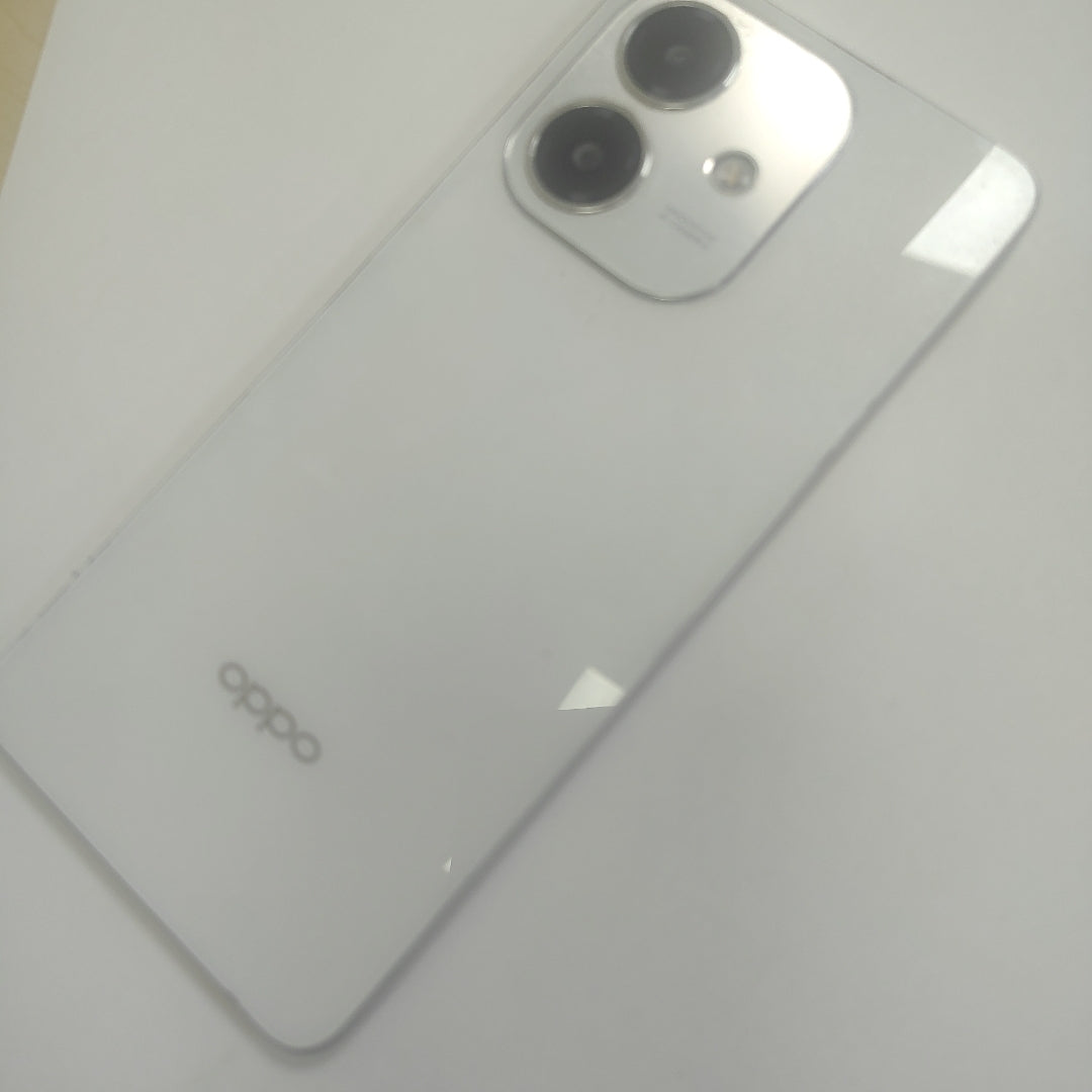 CELULAR OPPO A60 CPH3669 256 GB 8 GB RAM (SEMINUEVO)