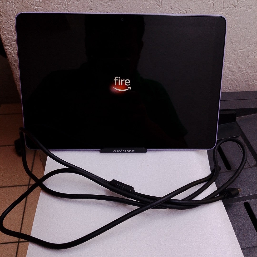 TABLETA AMAZON FIRE HD 10 13 GEN 32 GB (SEMINUEVO)