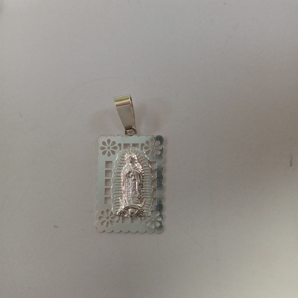 ARRACADAS PAR, DIJE PLATA 3 GRMS (SEMINUEVO)