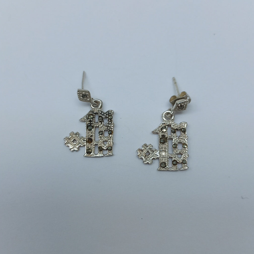 ARETES PAR,DIJE PLATA 6,10 GRMS (SEMINUEVO)