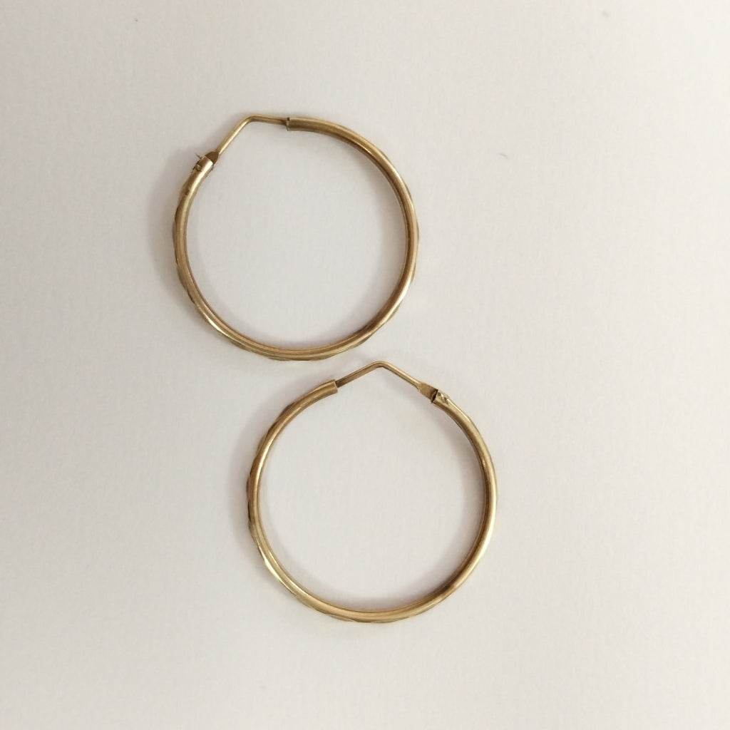 ARRACADAS PAR ORO 10 K 1.3 GRMS (SEMINUEVO)
