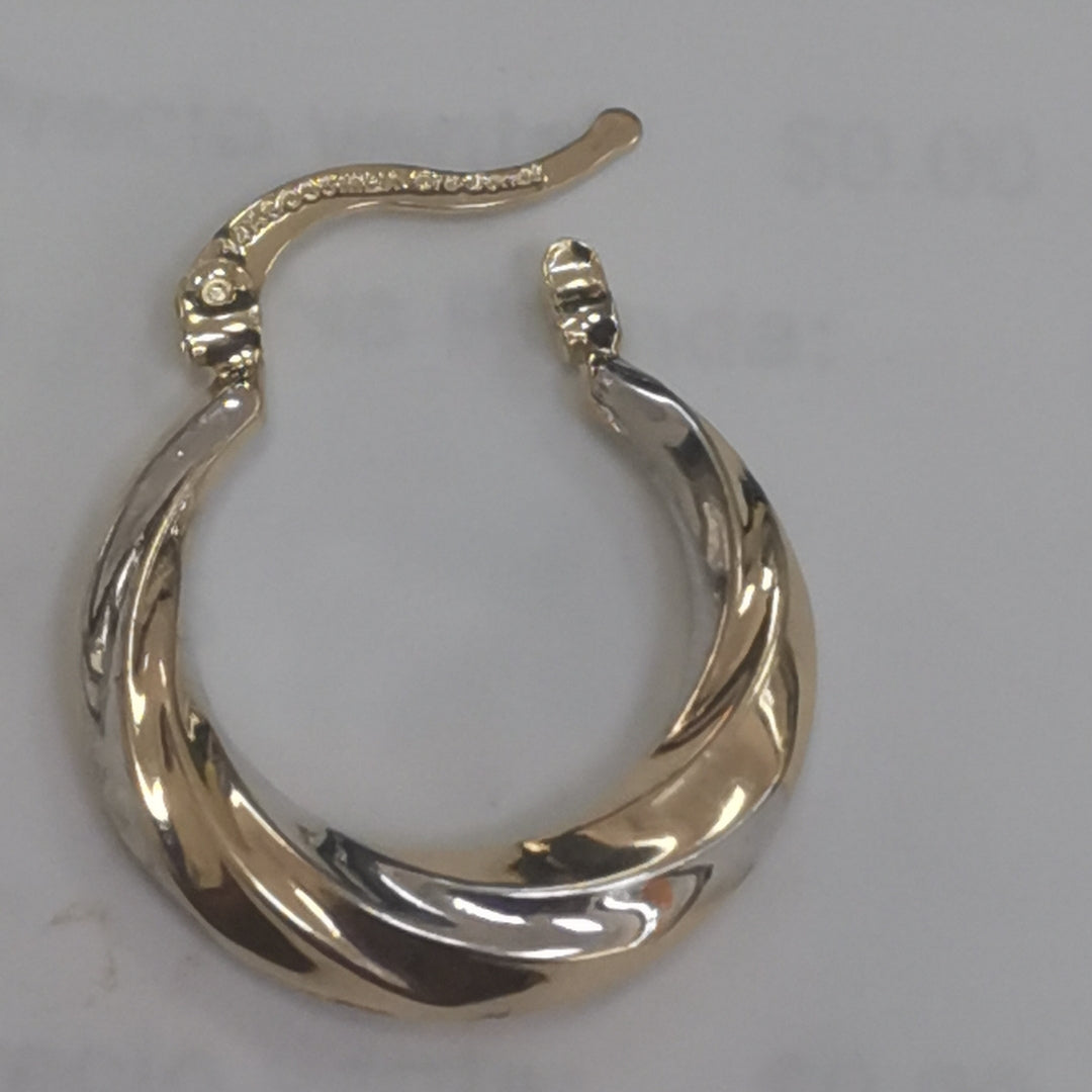 ARETES TEJIDO ARRACADA TRENZADA COMBINADA 14K 1.9 GR (NUEVO)