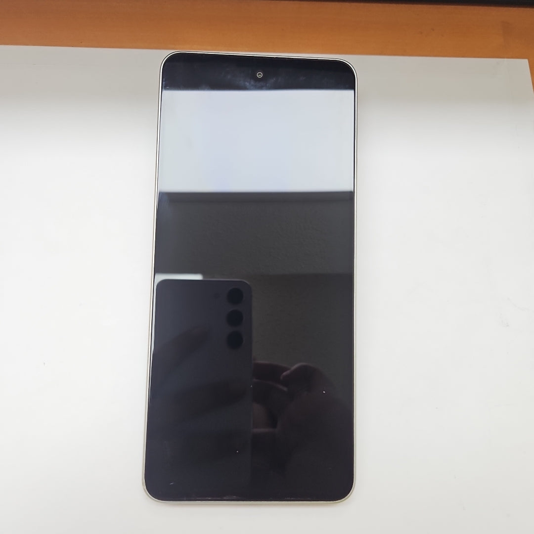 CELULAR OPPO A5 PRO CPH2711 (2025) 256 GB 8 GB RAM (SEMINUEVO)