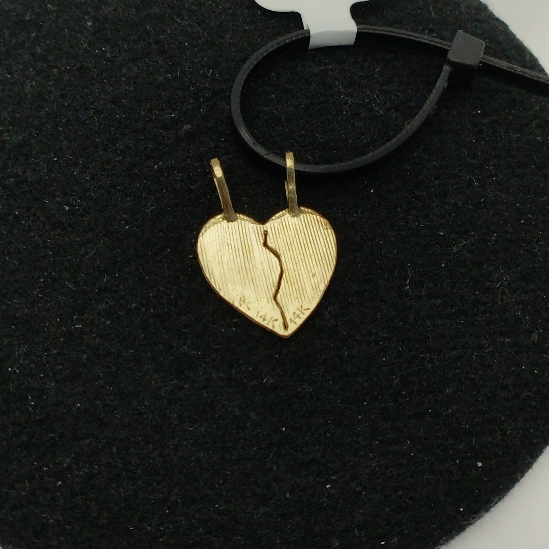 DIJE ORO 14 K 1 GRMS (SEMINUEVO)