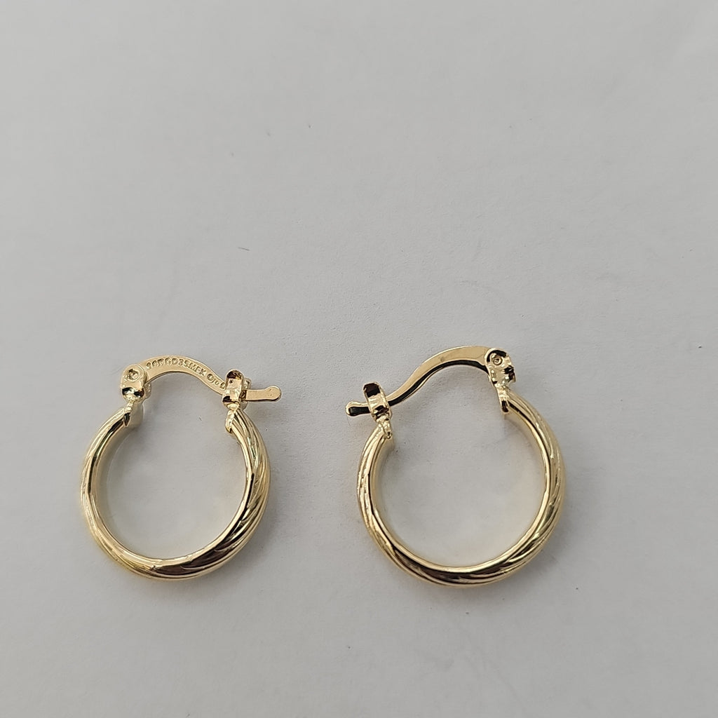 ARETES ARRACADA ASTRIADA 14K 1.7 GR (NUEVO)