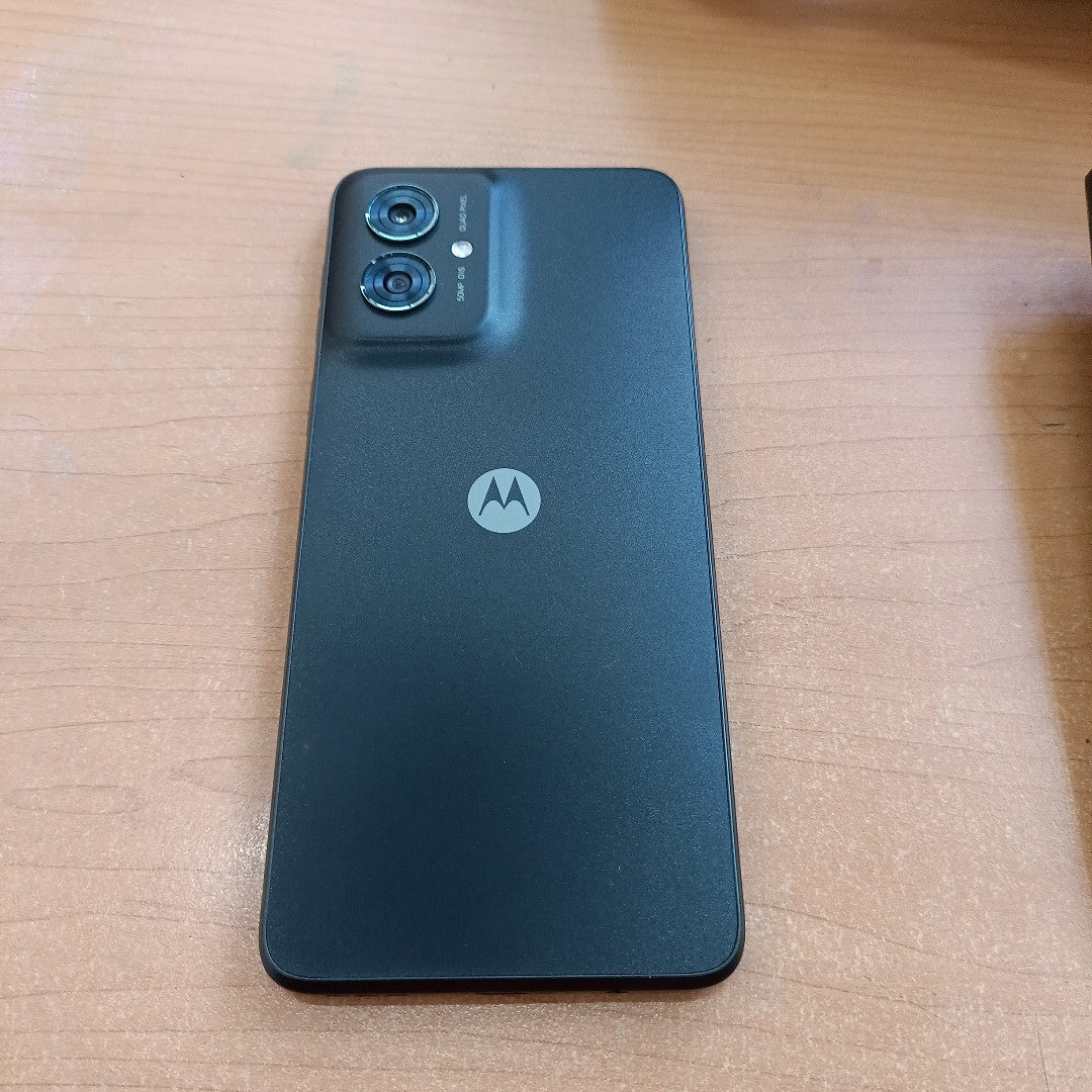 CELULAR MOTOROLA MOTO G55 5G XT2435-1(2024) 256 GB 8 GB RAM (SEMINUEVO)