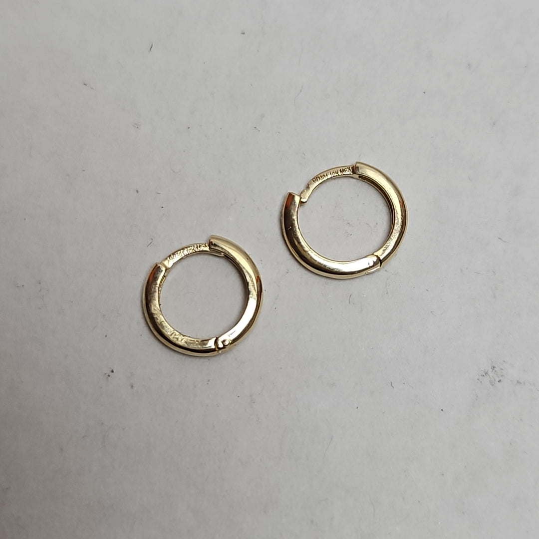 ARETES ARRACADAS LISAS 10K 1.1 GR (NUEVO)