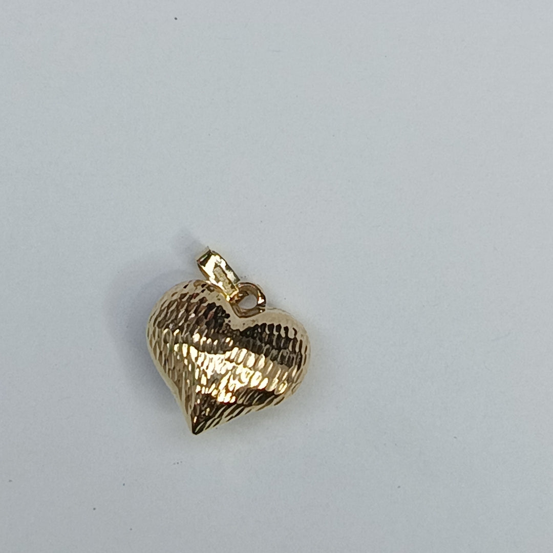 DIJE TEJIDO CORAZON LABRADO 14K 0.9 GR (NUEVO)