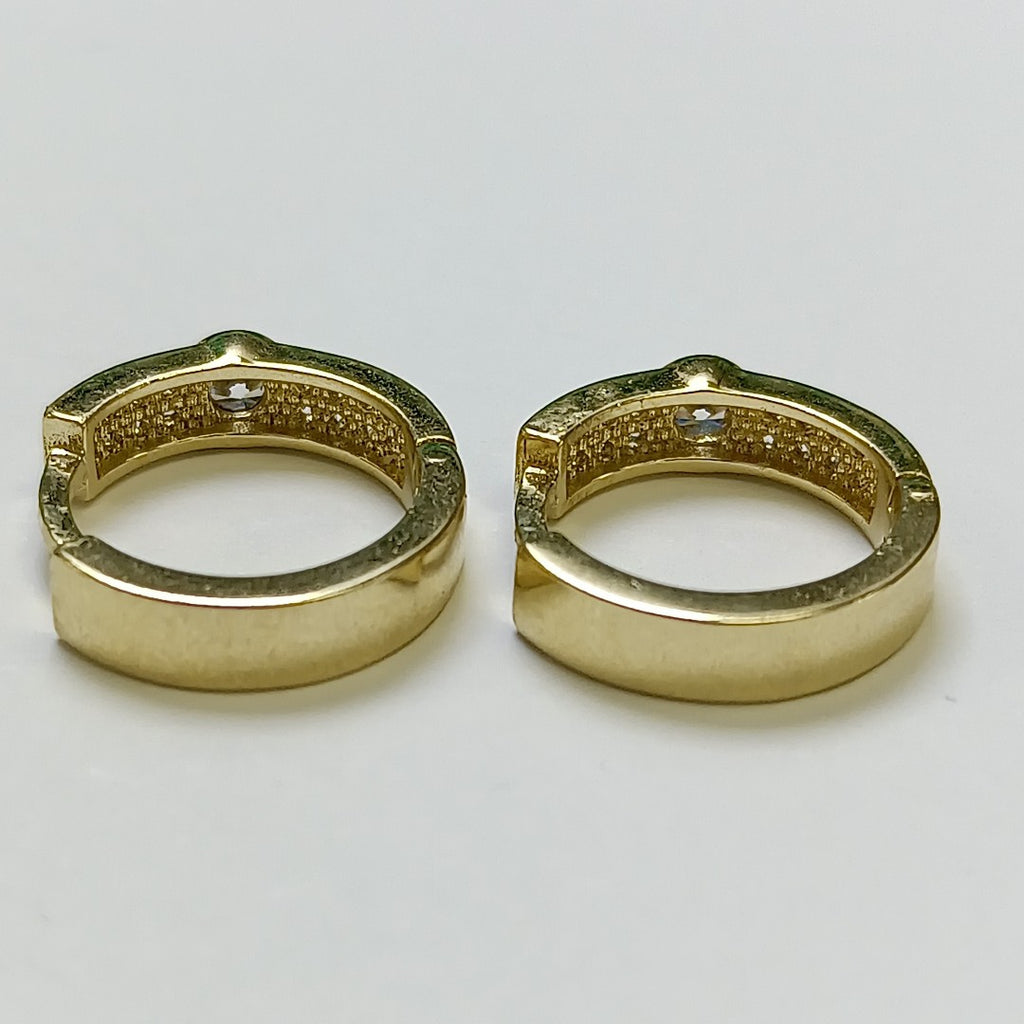 ARETES ARRACADAS C CIRCONIAS 10K 2.7 GR (NUEVO)
