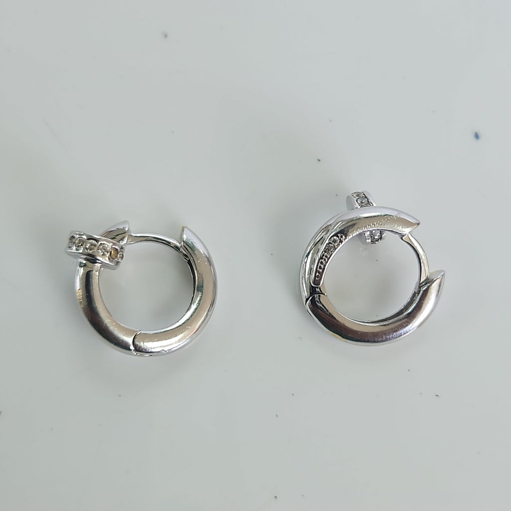 ARRACADAS PAR ORO, ORO BLANCO 14 K 7.7 GRMS (SEMINUEVO)